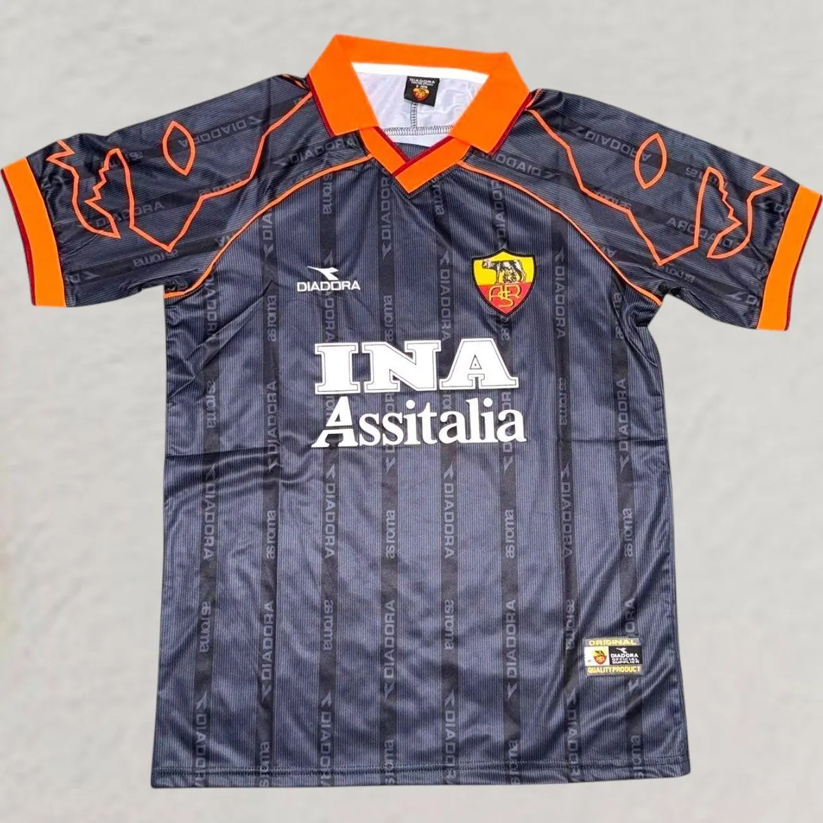AS Roma 1999-00 Away Shirt in grey, black, orange