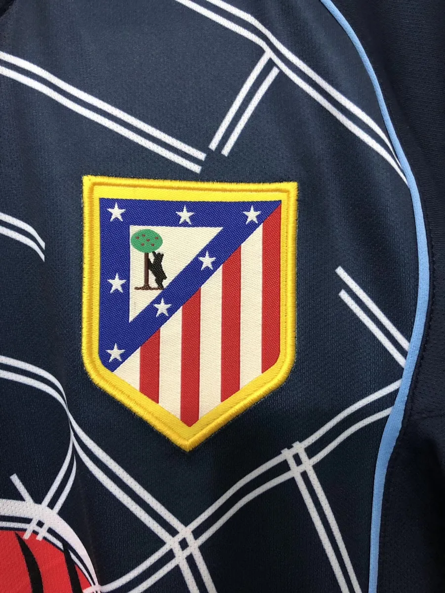 Atlético Madrid 2004-05 Spider-Man Away Shirt – Torres 9 in navy, red, light blue view 5