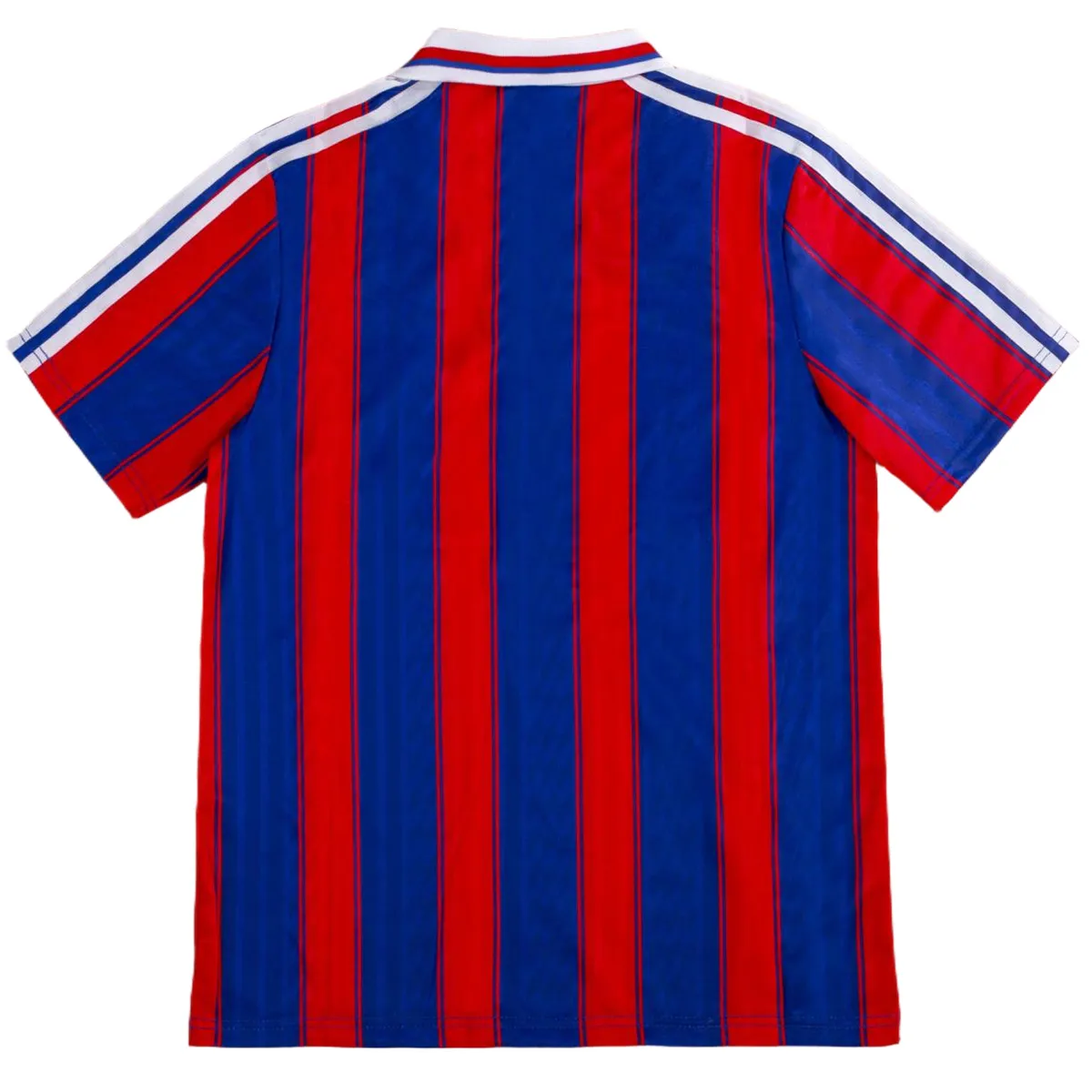 Bayern Munich 1995-97 Home Shirt in red, blue view 2