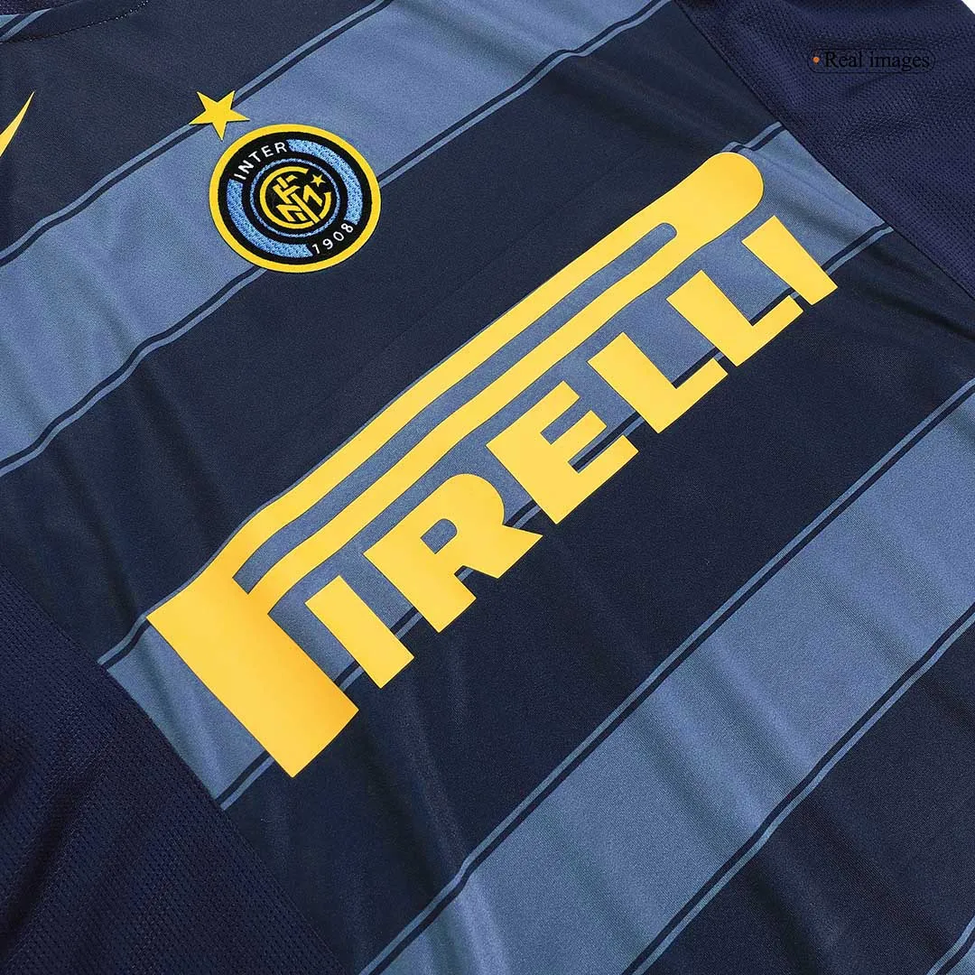 Inter Milan 2004-05 Away Shirt in navy, grey view 5