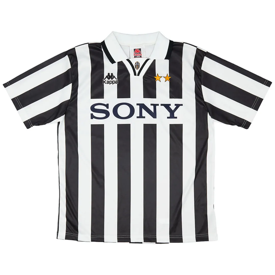 Juventus 1996-97 Home Shirt in black, white