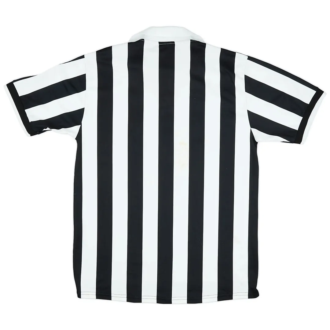 Juventus 1998-99 Home Shirt in black, white view 2