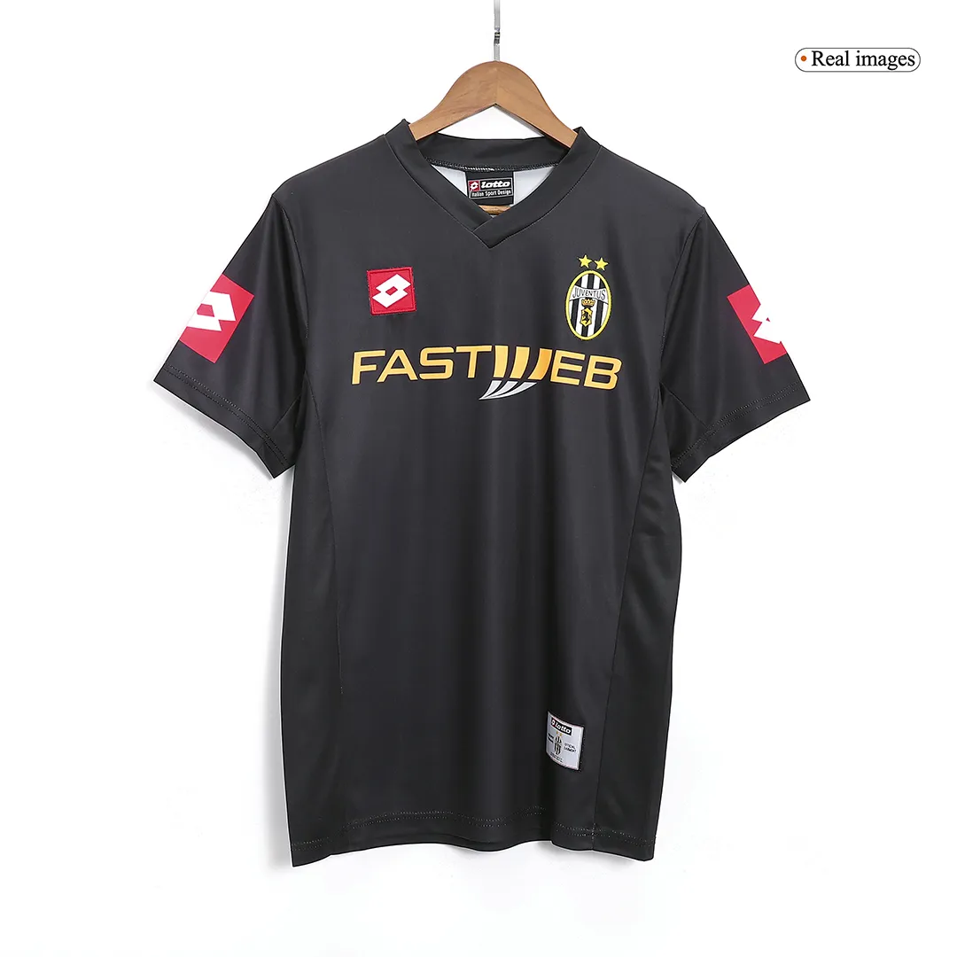 Juventus 2001-02 Away Shirt – Nedved 11 in black, gold view 4