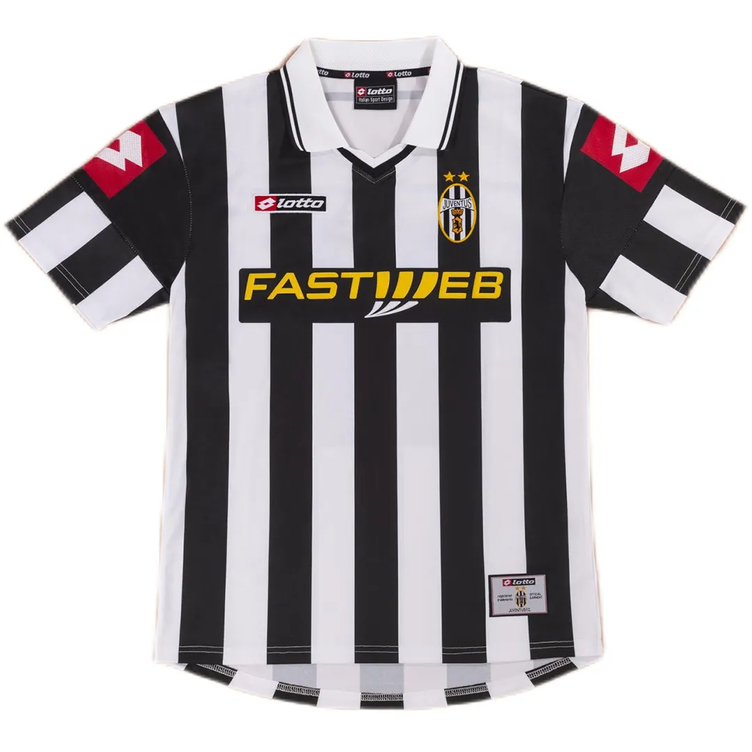Juventus 2001-02 Home Shirt in black, white