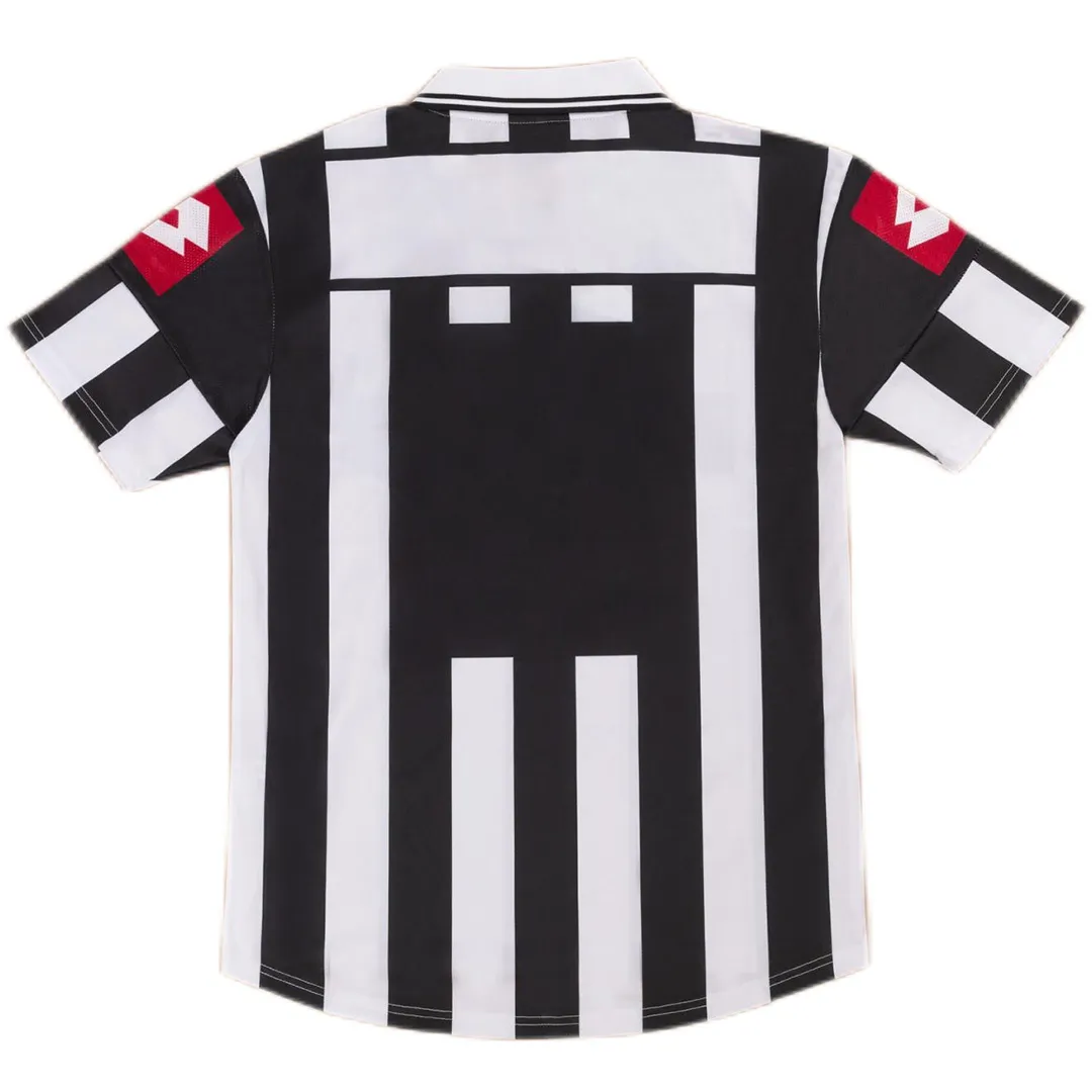 Juventus 2001-02 Home Shirt in black, white view 2