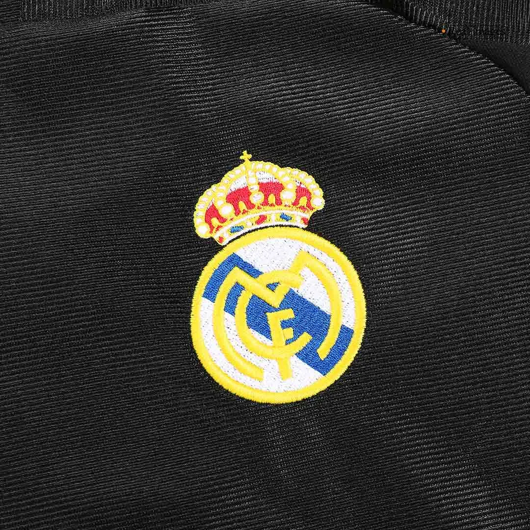 Real Madrid 1999-2001 Away Shirt in black, yellow view 5