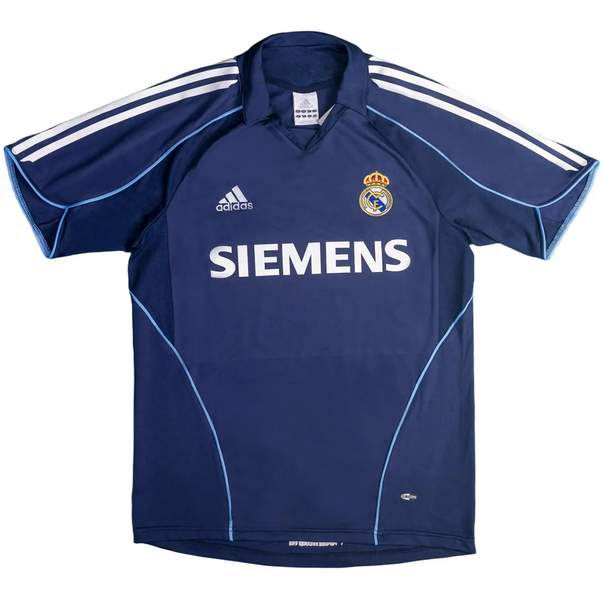 Real Madrid 2005-06 Away Shirt in navy, light blue