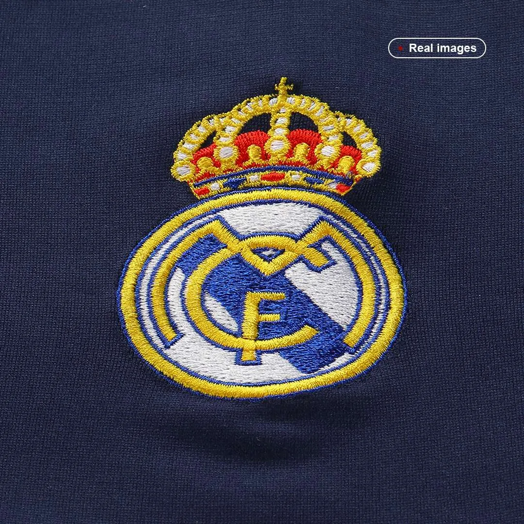 Real Madrid 2005-06 Away Shirt in navy, light blue view 4