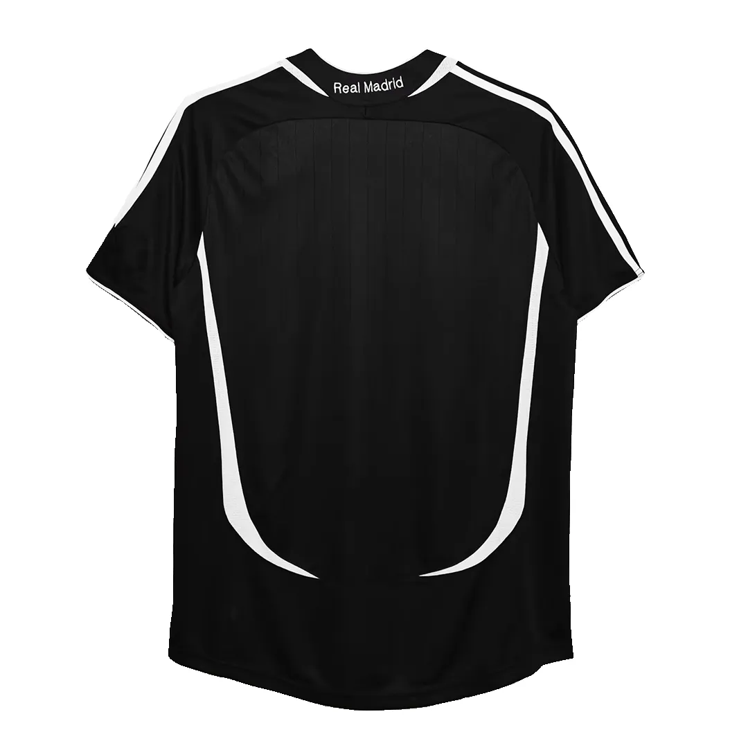 Real Madrid 2006-07 Away Shirt in black, white view 4