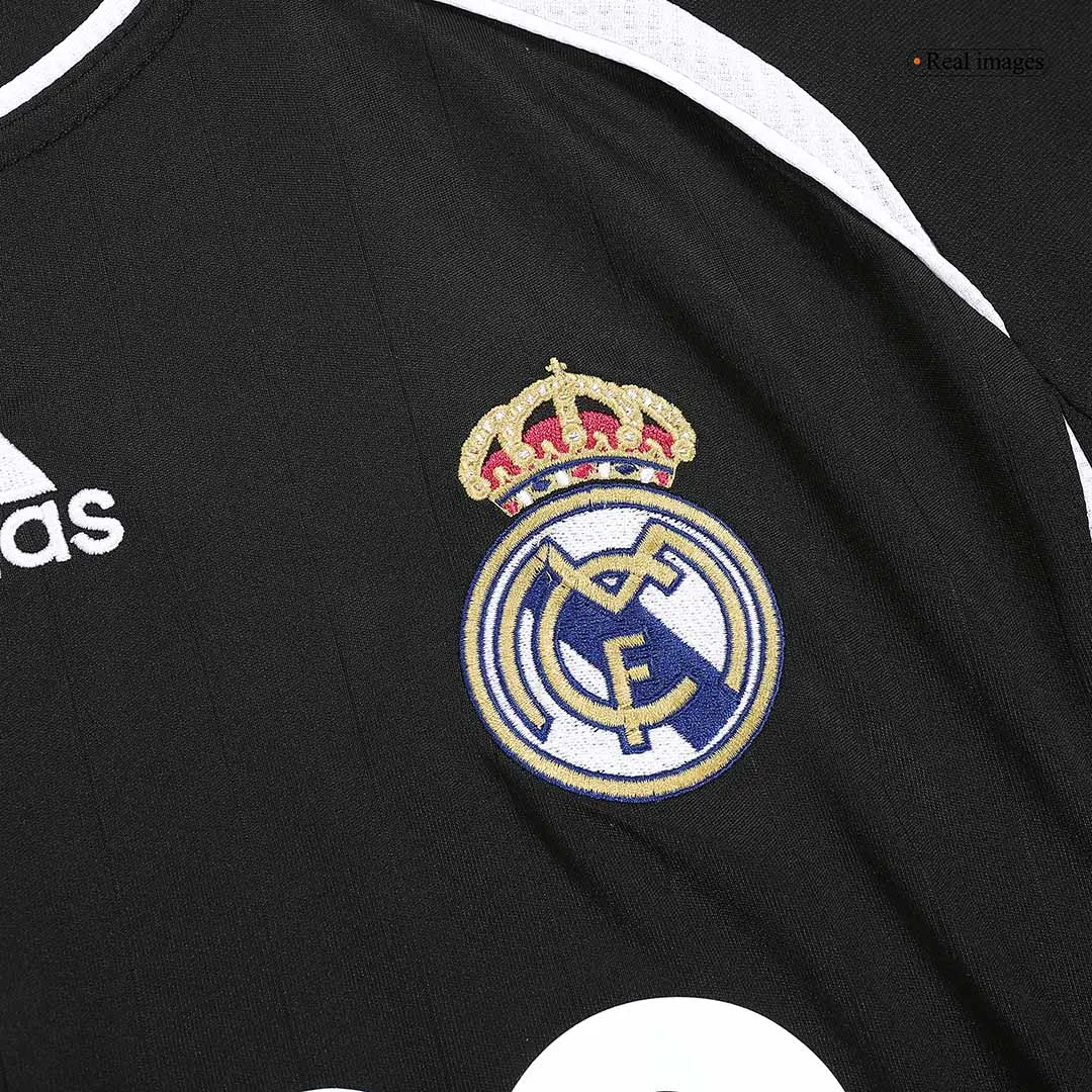 Real Madrid 2006-07 Away Shirt in black, white view 5