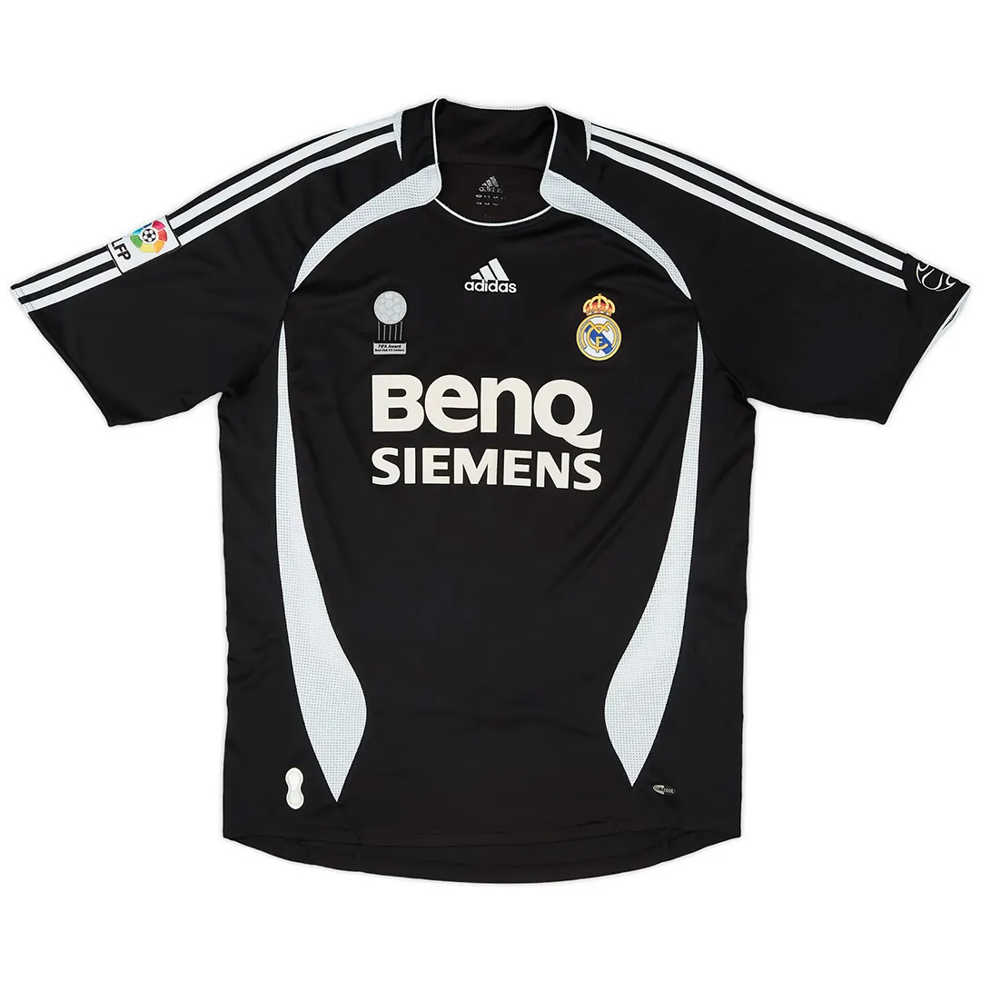 Real Madrid 2006-07 Away Shirt – Ronaldo 9 in black, white view 2