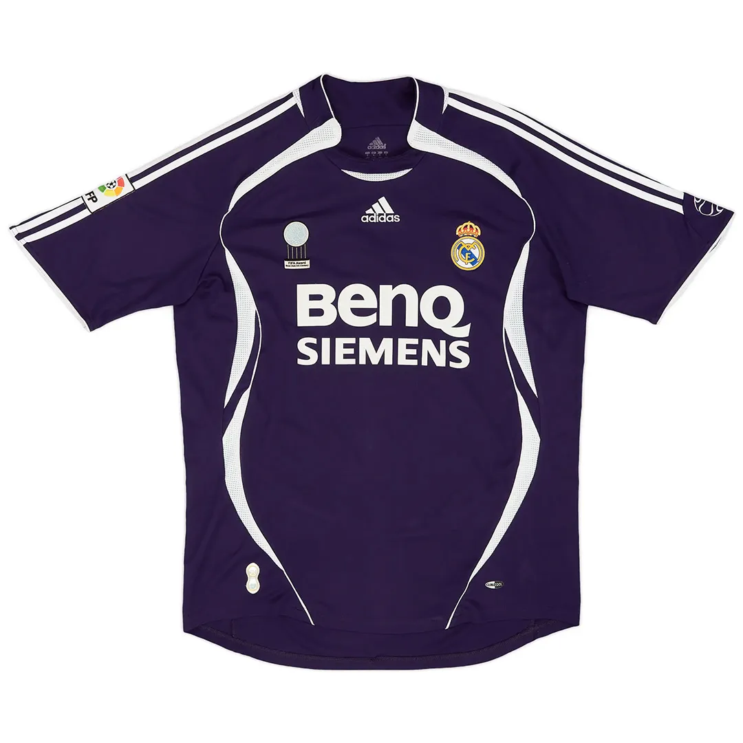 Real Madrid 2006-07 Third Shirt in purple, white
