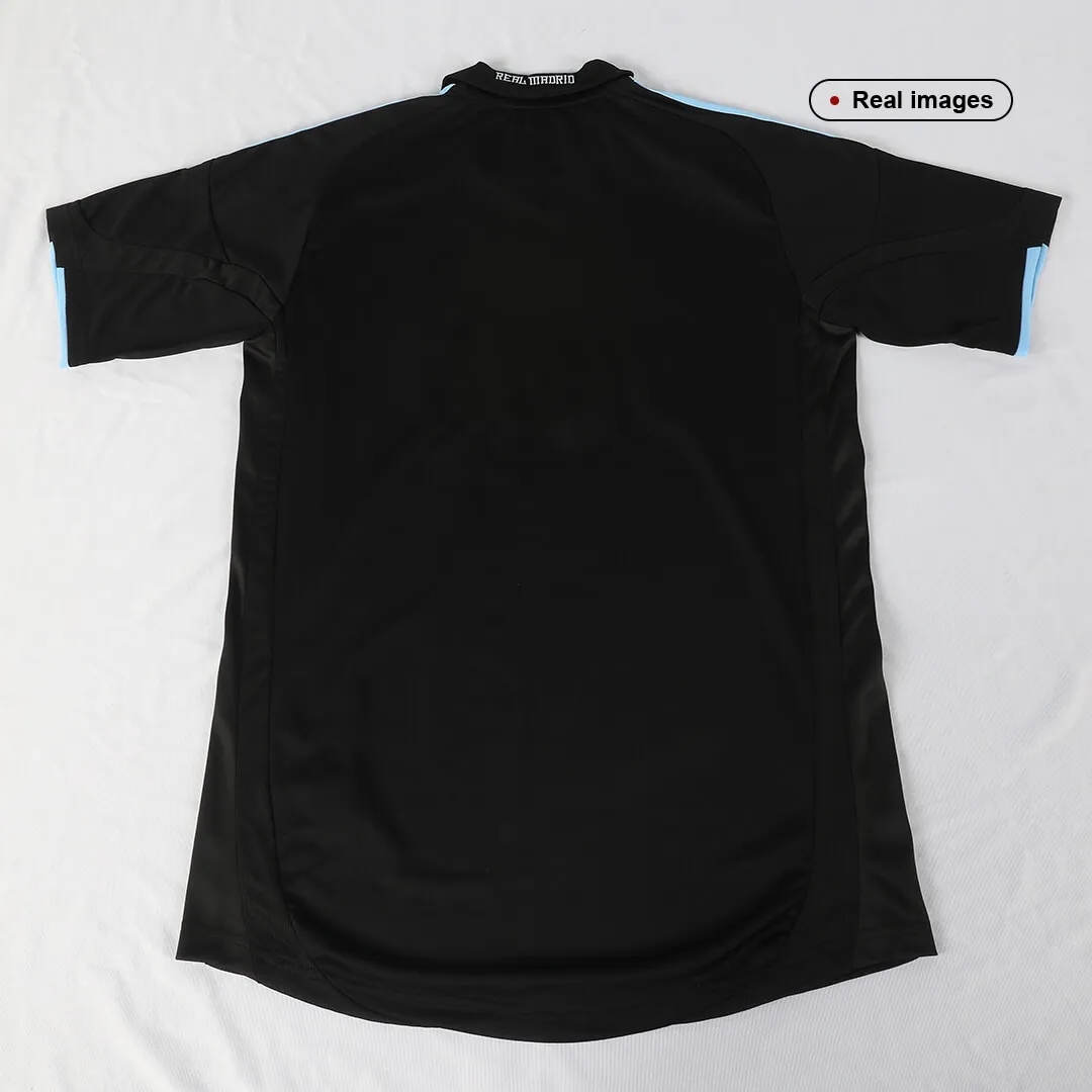 Real Madrid 2009-10 Away Shirt in black, light blue view 4