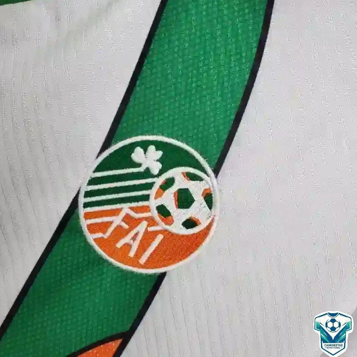 Ireland 1995-96 Away Jersey in white, green, orange view 6