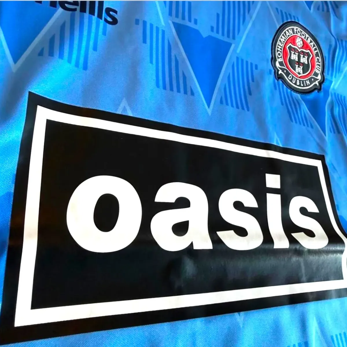 Bohemians x Oasis 2025 FAI Cup Jersey in sky blue, navy, white view 4