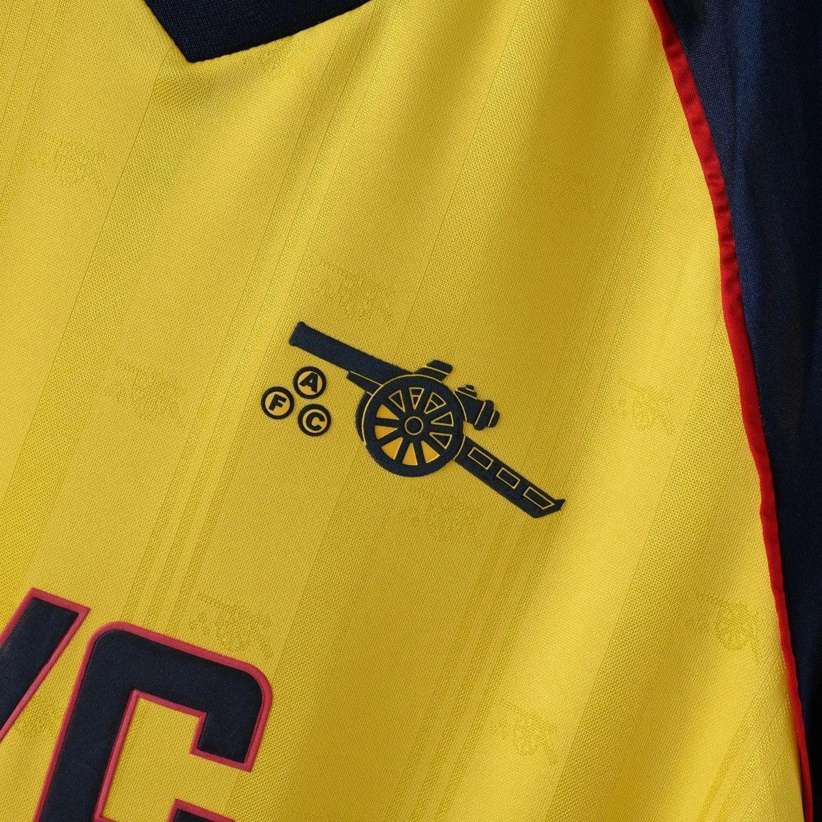 Arsenal 1988-89 Away Shirt in navy, yellow view 4