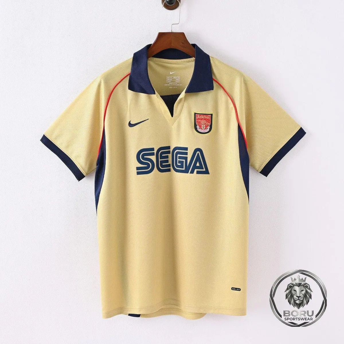 Arsenal 2001-02 Away Shirt in gold, navy, red