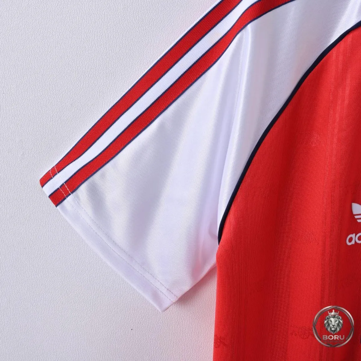 Arsenal 1988-89 Home Shirt in red, white view 7