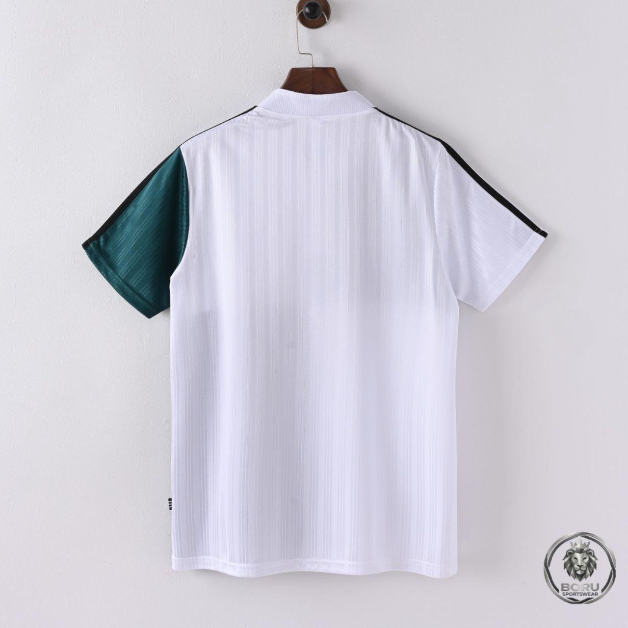 Liverpool Away 1995-96 Carlsberg view 2