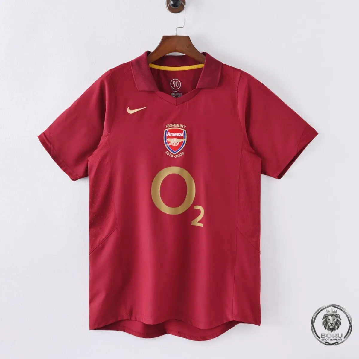 Arsenal 2005-06 Highbury Home Shirt in redcurrant, gold