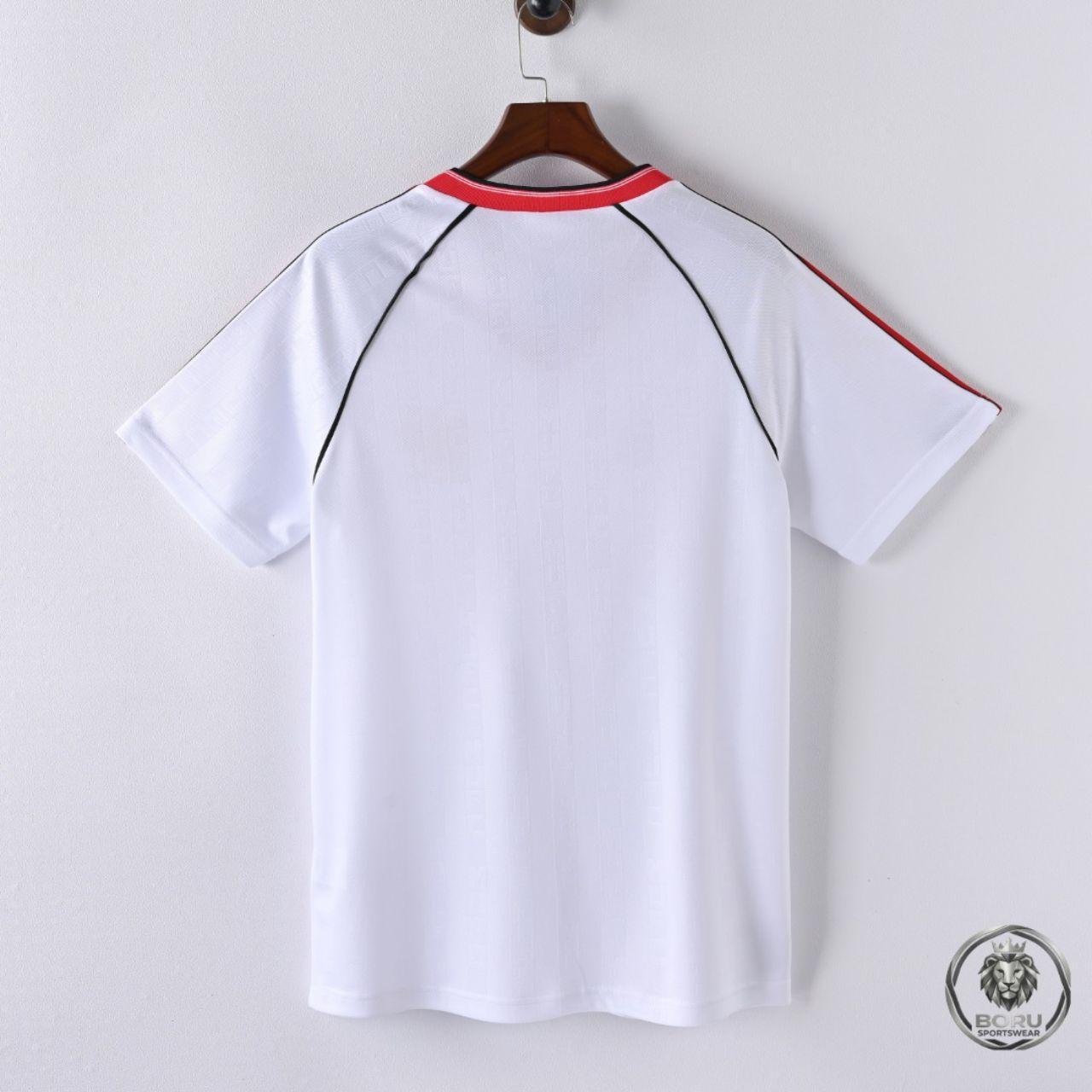 Manchester United Away 1988-90 view 2