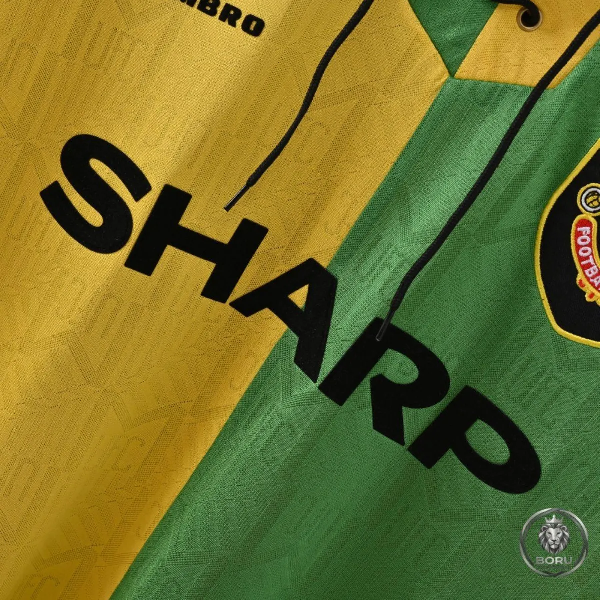 Manchester United 1992-94 Newton Heath Third Shirt in green, yellow view 5
