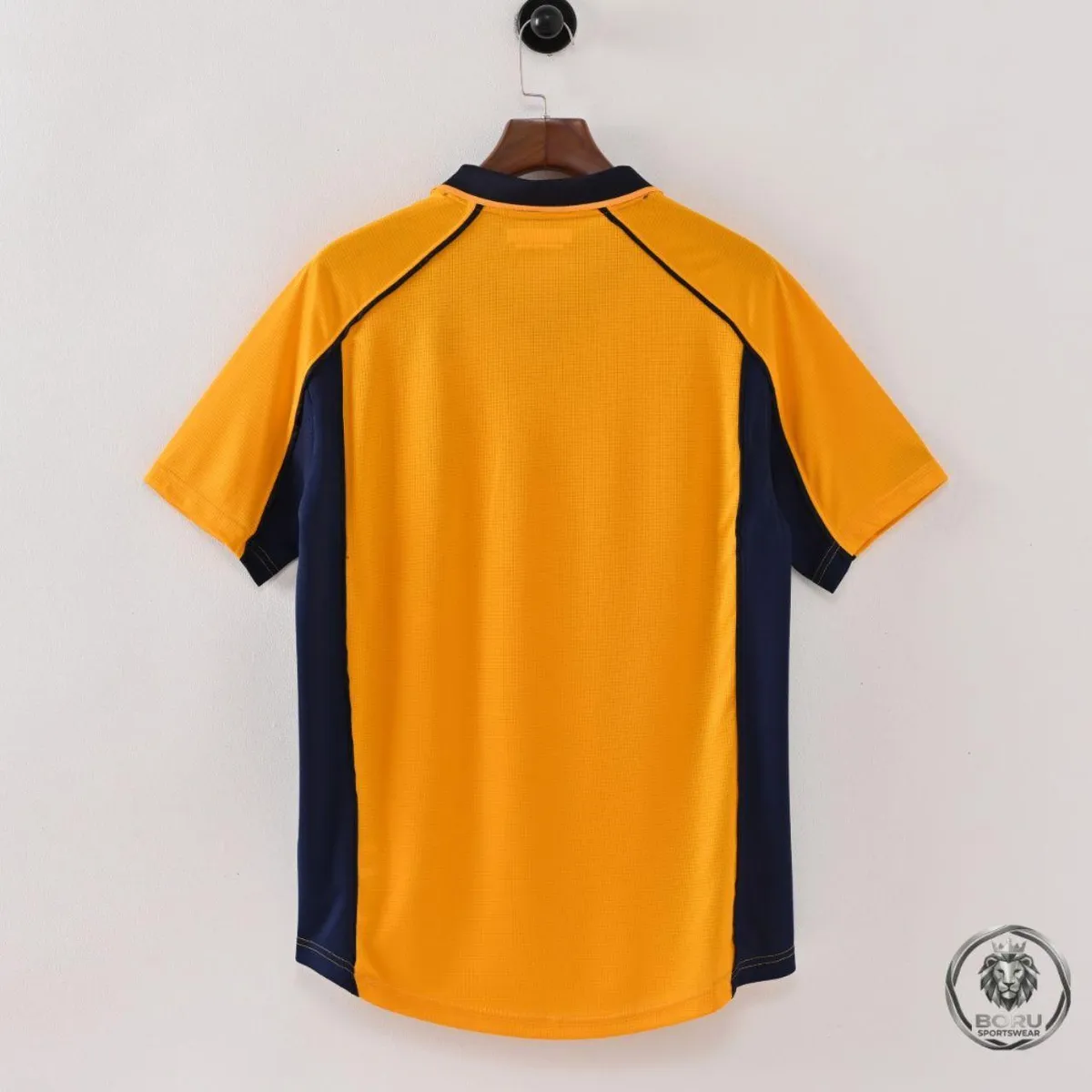 Liverpool 2000-01 FA Cup Final Away Shirt in yellow, navy view 2