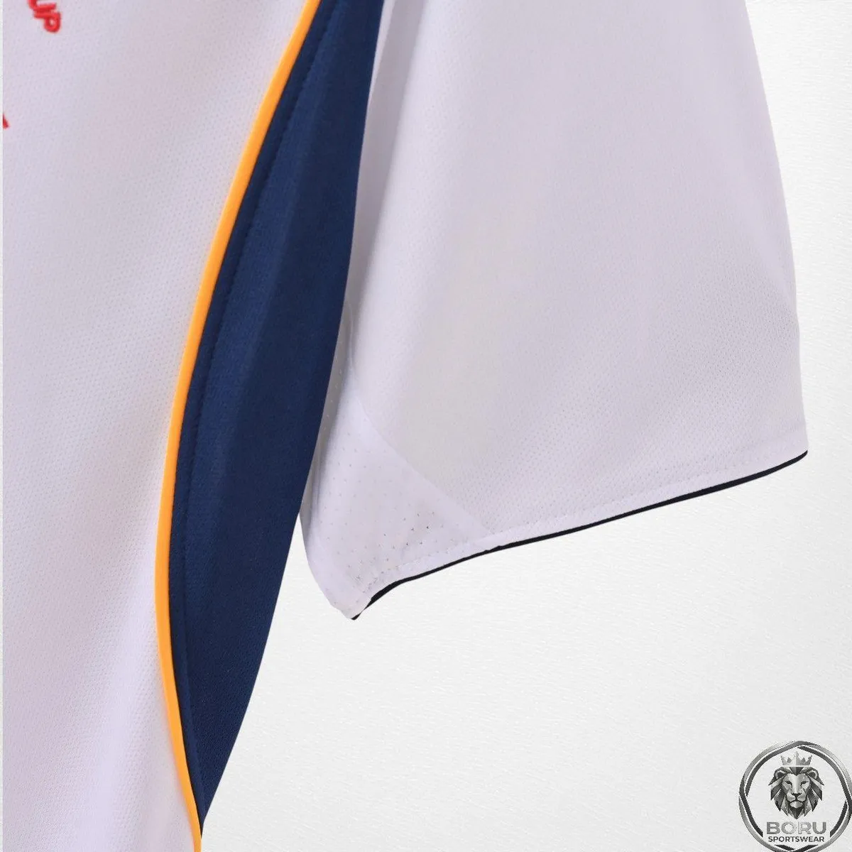 Liverpool 2001 UEFA Super Cup Away Shirt in white, navy view 6