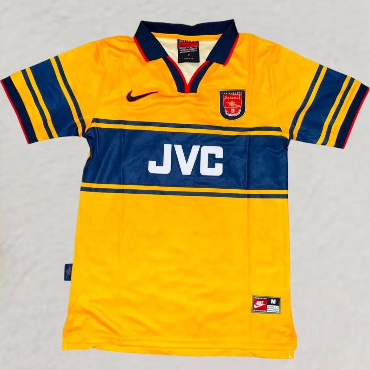 Arsenal 1997-99 Away Shirt in yellow, navy