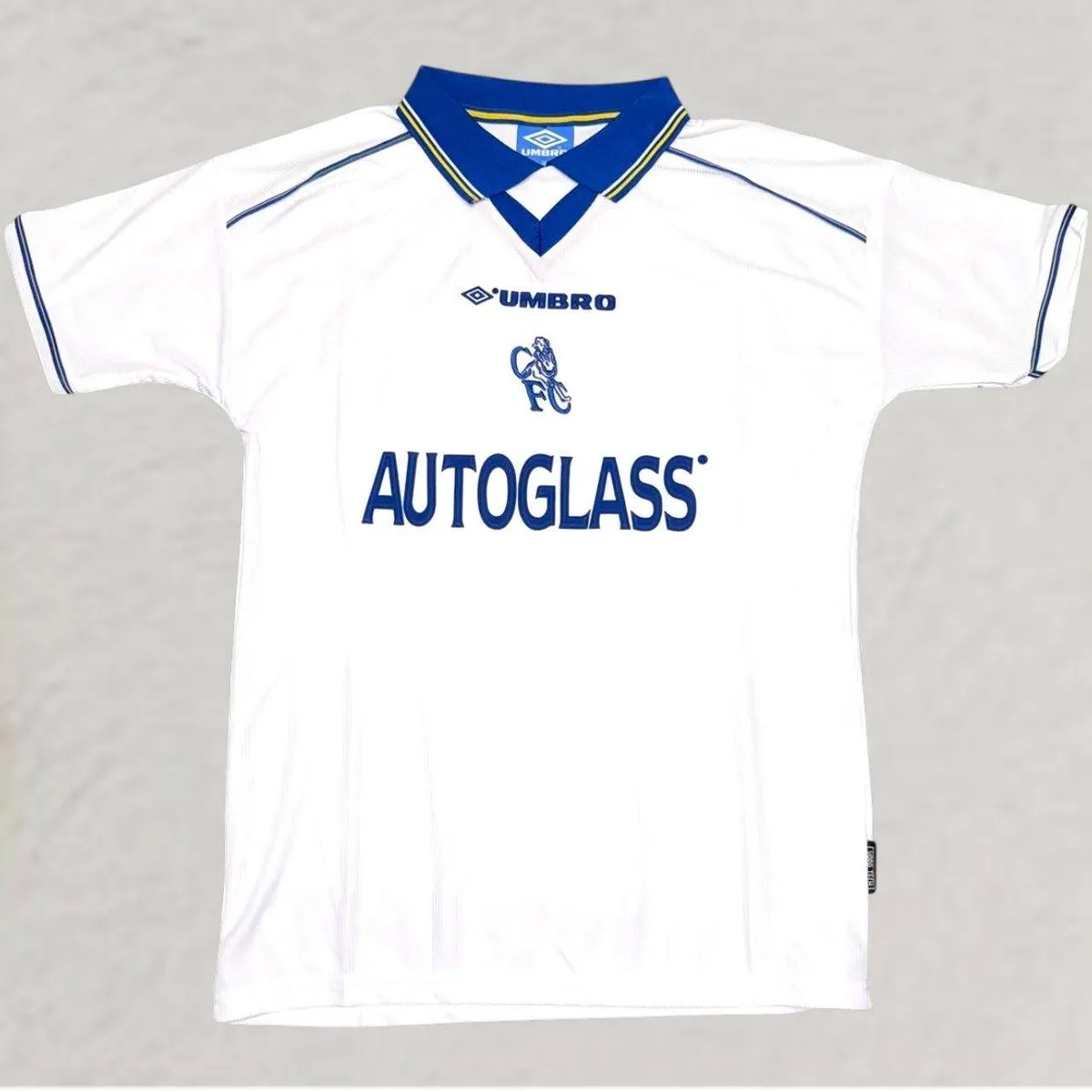 Chelsea 1998-00 Away Shirt in white, blue