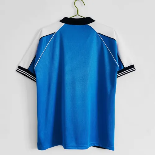 Manchester City 1999-2001 Home Shirt in sky blue, white view 4