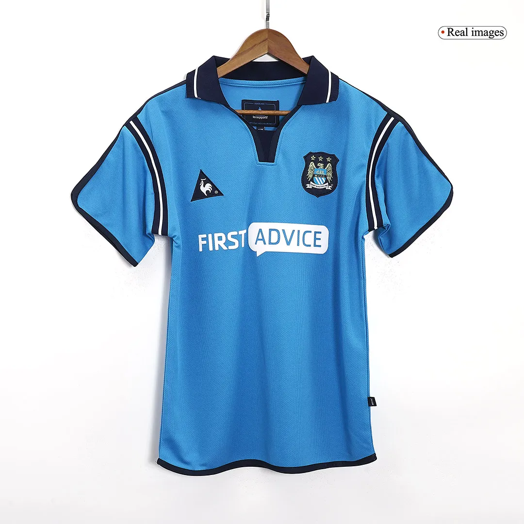 Manchester City 2002-03 Home Shirt in sky blue, navy view 3