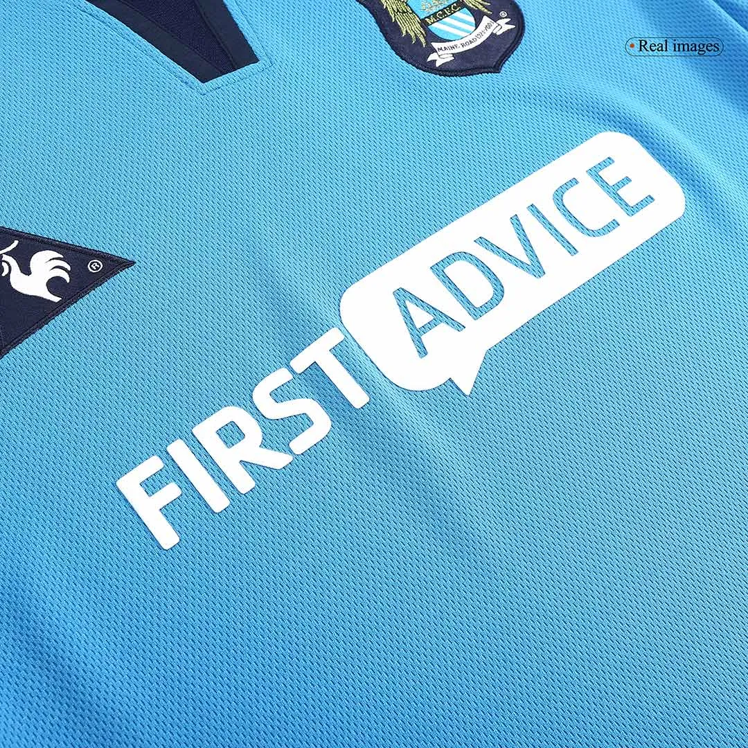 Manchester City 2002-03 Home Shirt in sky blue, navy view 5
