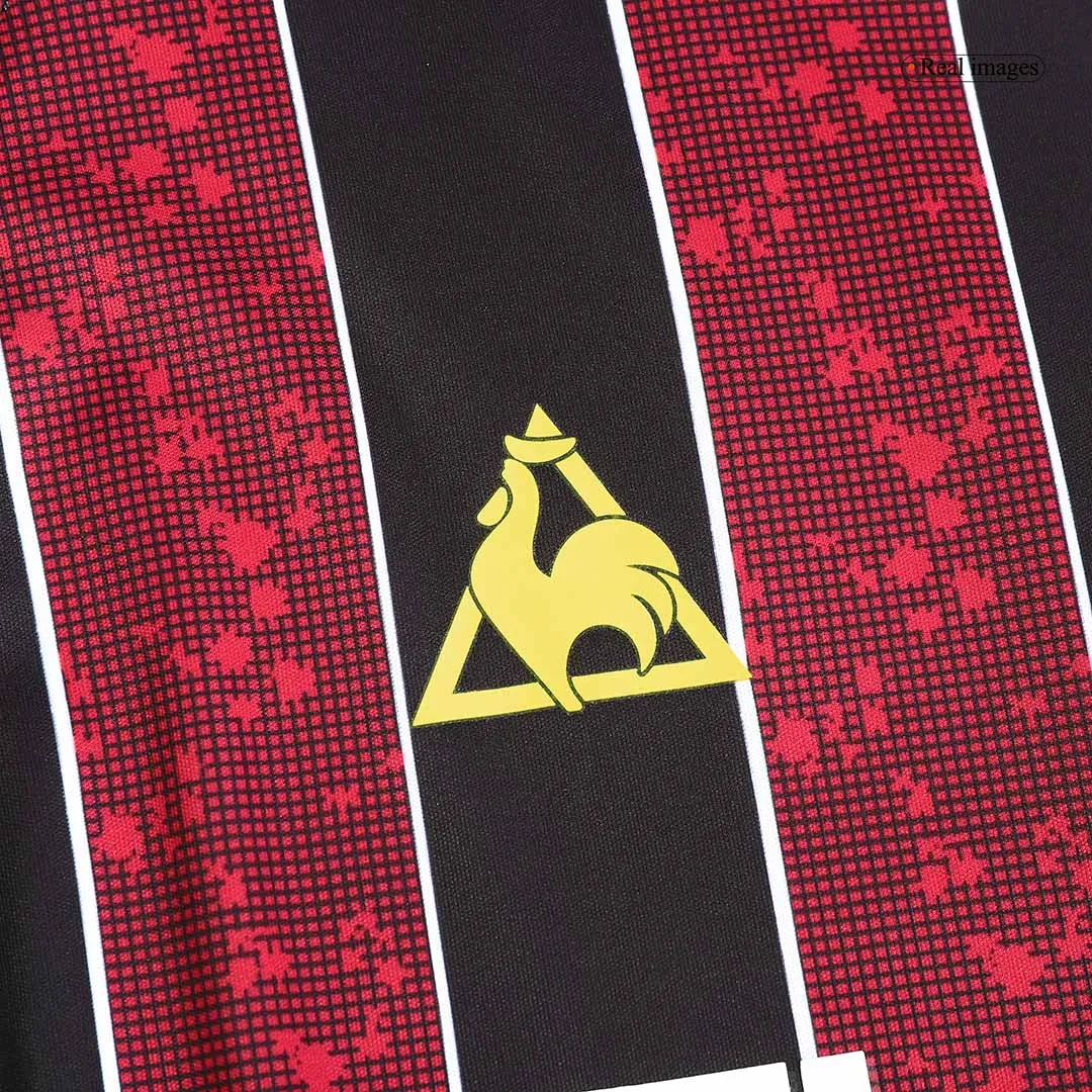 Manchester City 2008-09 Away Shirt in red, black view 5
