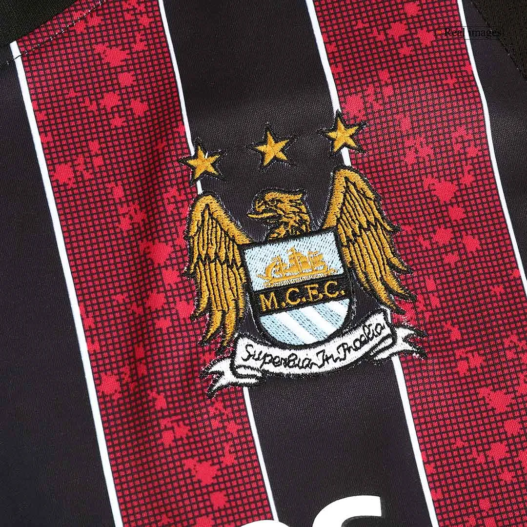 Manchester City 2008-09 Away Shirt – Robinho 10 in red, black view 4