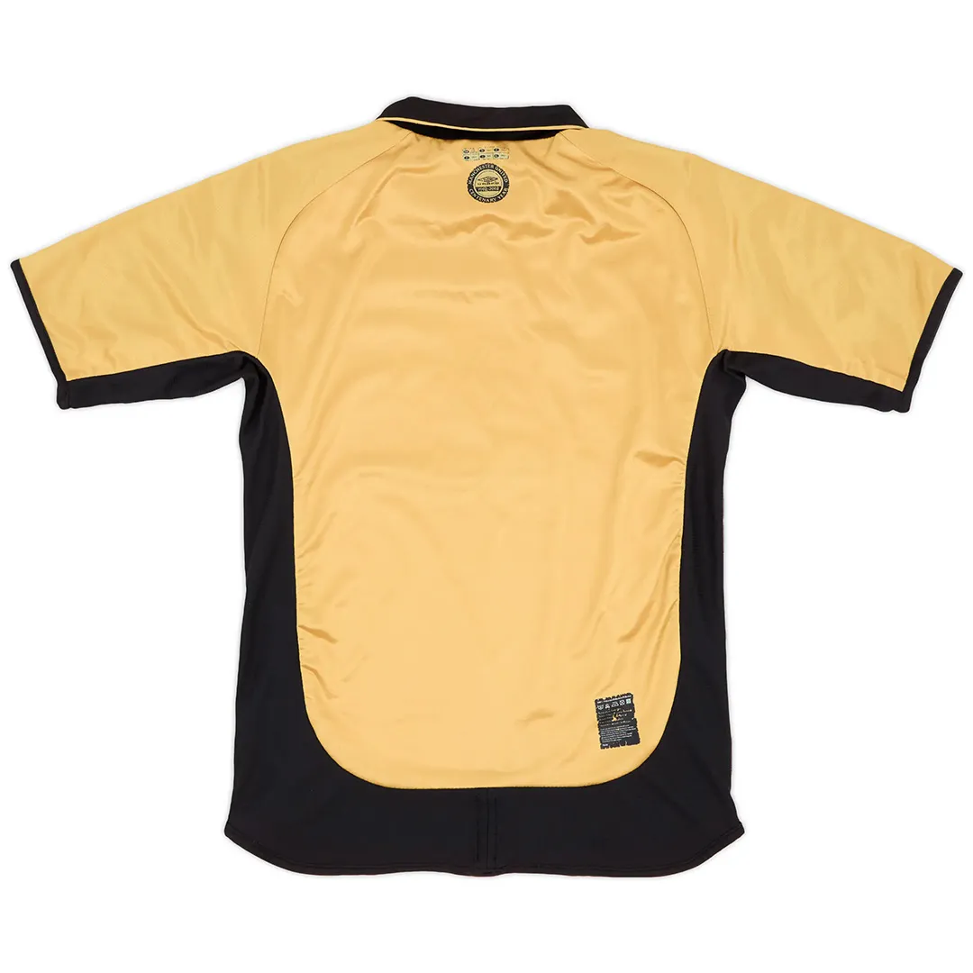 Manchester United 2001-02 Centenary Reversible Shirt in white, gold, black view 4