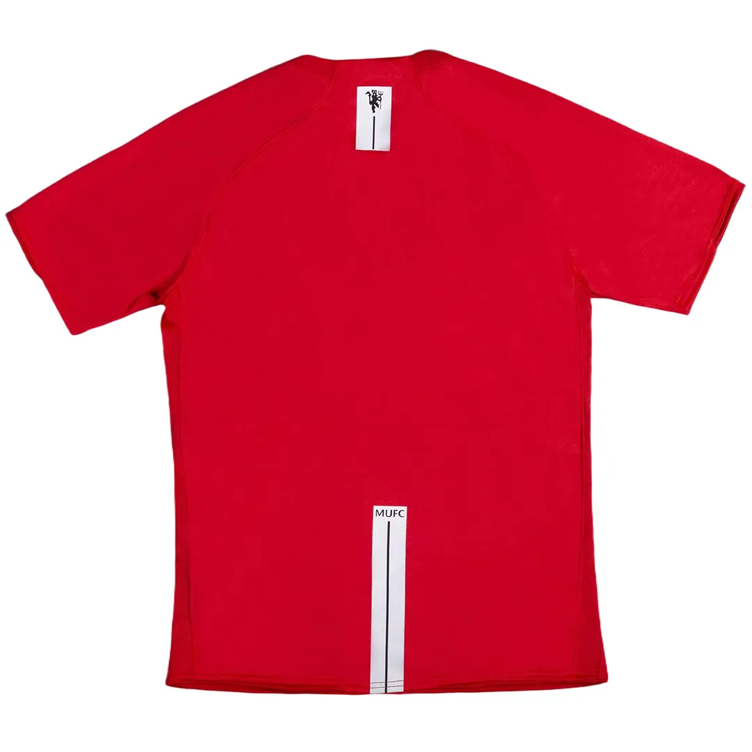 Manchester United 2007-08 Home Shirt in red, white view 2