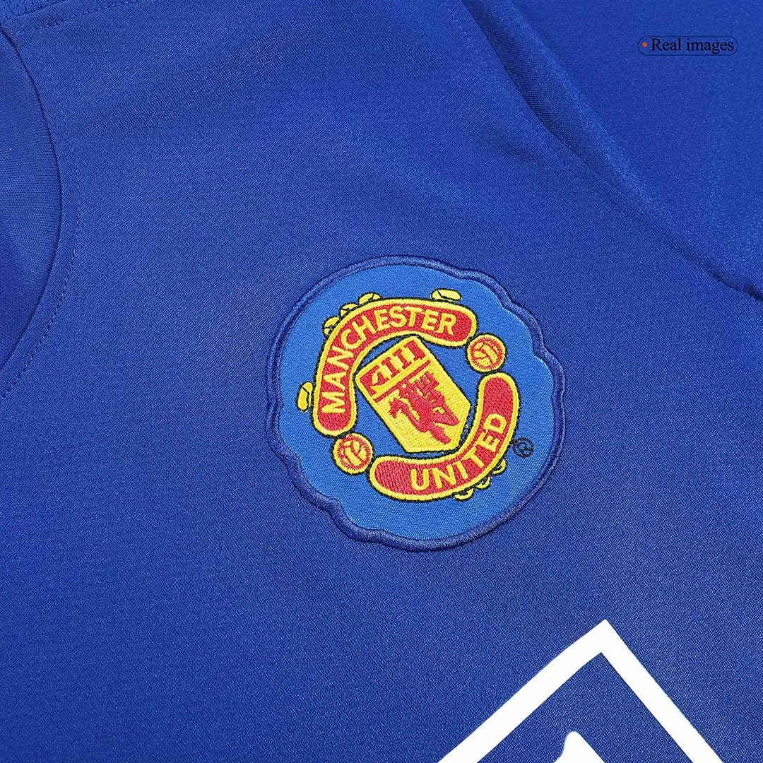 Manchester United 2008-09 Third Shirt – Ronaldo 7 in blue view 5