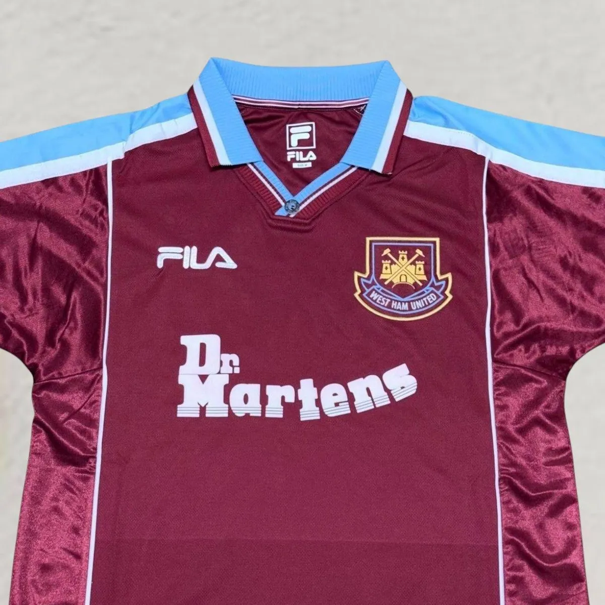 West Ham United 1999-01 Home Shirt in claret, sky blue view 4